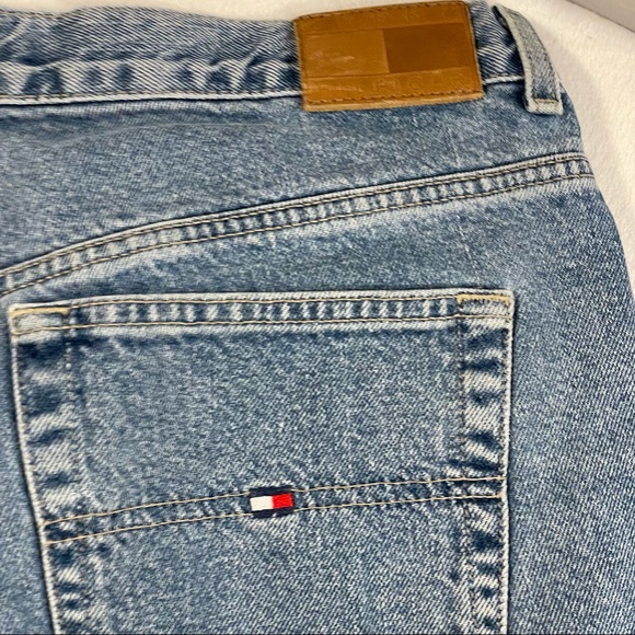 Tommy Hilfiger 2003 High Rise Straight Relaxed Leg Light Wash Mom Jeans Size 14 - Picture 9 of 16